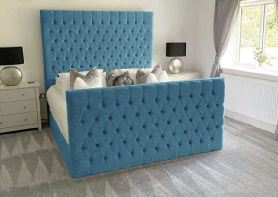 Jkarta chesterfield bed