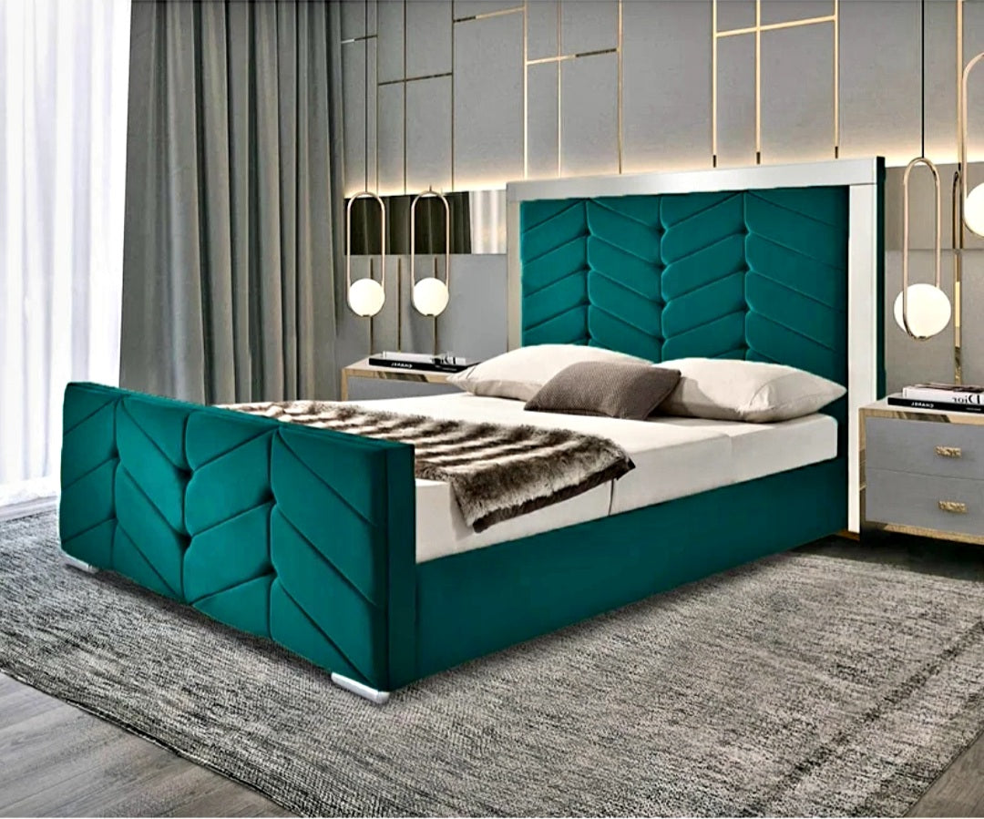 Marlow Mirrored bed