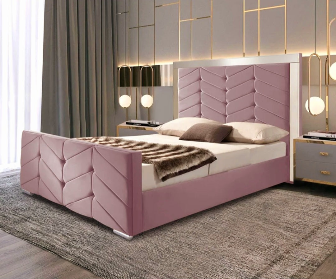 Marlow Mirrored bed