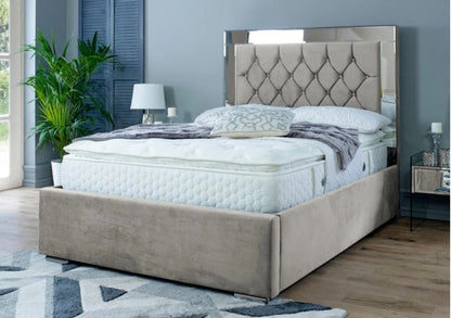 Marfy Mirrored bed